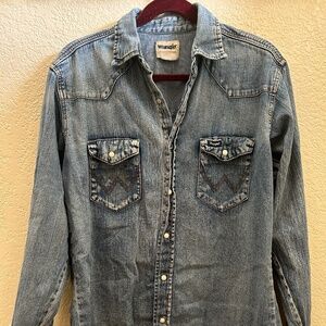 Wrangler button down